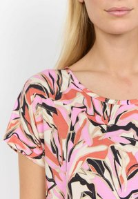 Soyaconcept SC-MARICA AOP 279 - Printtipaita - pink combi