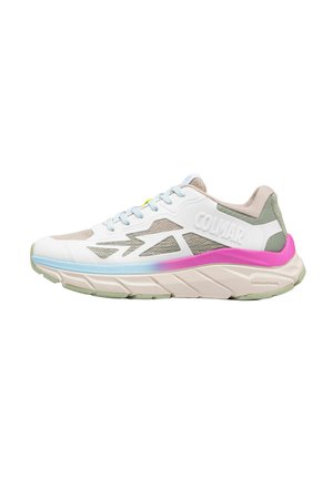 Sporty hvid og beige sneaker med pink og blå accenter, meshpaneler, tyk sål, "COLMAR" branding på siden og lys grøn ydersål.