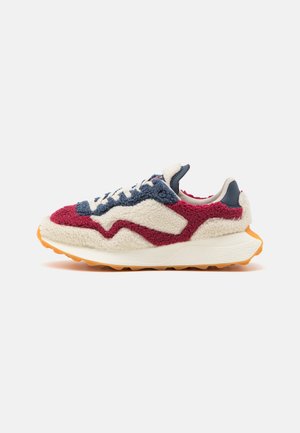Sneakers - beige