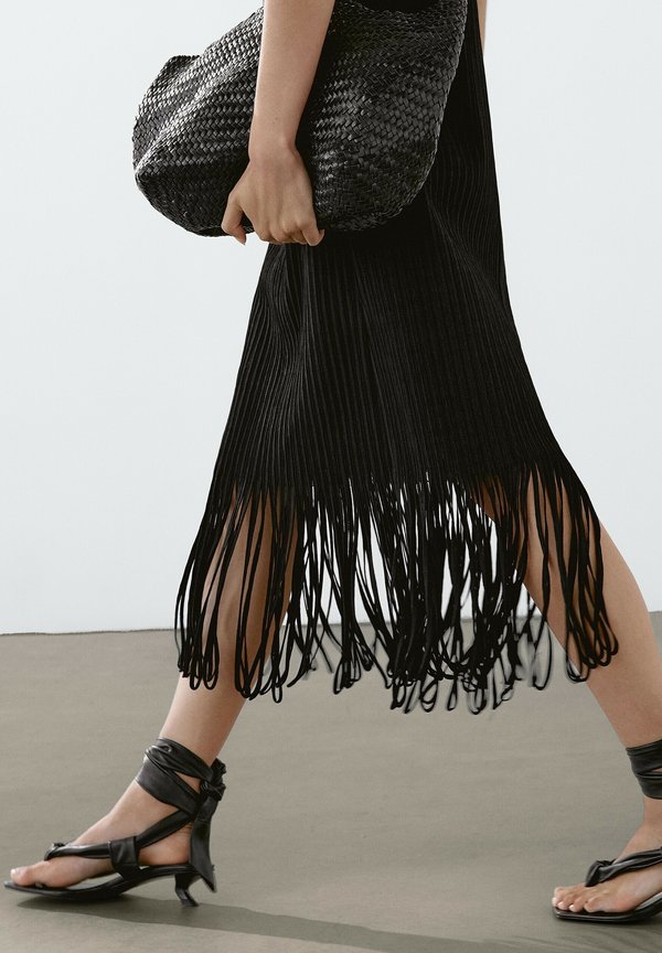 TEXTURED WITH FRINGED HEM - Day dress2