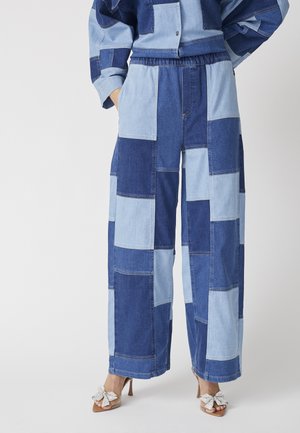 PATCHCC DENIM - Straight leg jeans - denim blue