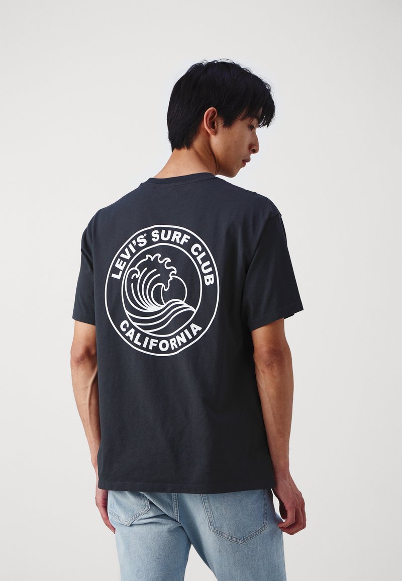 Levi's® VINTAGE FIT GRAPHIC - Nyomott mintás póló - pirate black