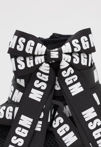 MSGM Baskets montantes - black