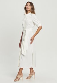 WILLA LOUNGE  - Särkkleit - white
