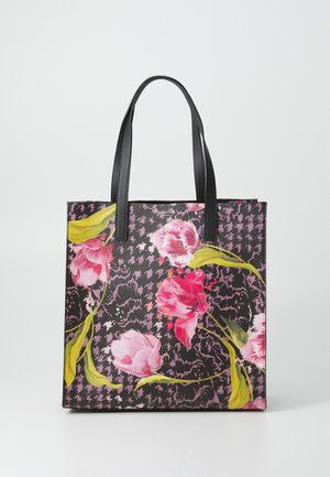 Schwarze Tragetasche mit rosa Tulpenblumenmuster, eleganter Hahnentritt-Design und schwarzen Ledergriffen. Hergestellt aus strapazierfähigem Material.