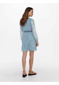 ONLY ONLCERA 3/4 SHORT WVN - Blusenkleid - dusty blue