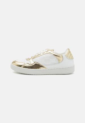 Trainers - bianco ottico/oro