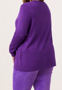 Samoon Stickad tröja - purple