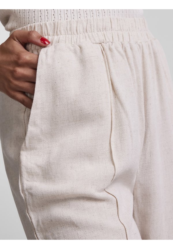 YASVIGGI ANKLE PANT - Trousers - eggnog2