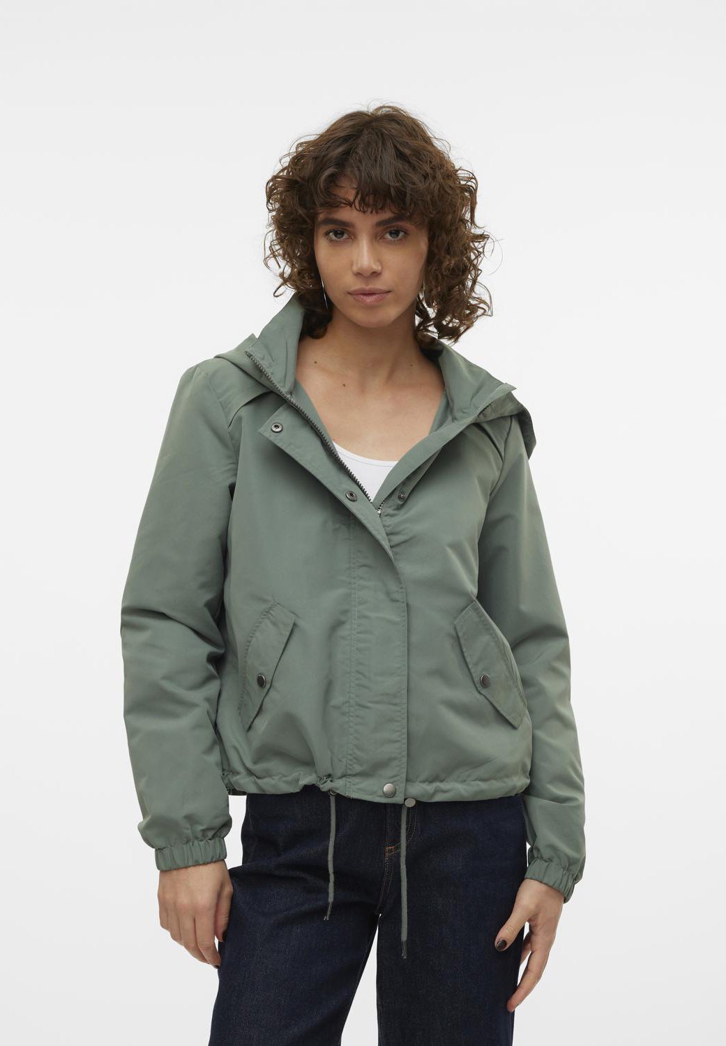 Vero Moda VMZOA SS23 - Leichte Jacke - laurel wreth/grün - Zalando.de 