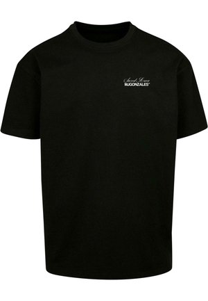 Camiseta de algodón negra con mangas cortas, que presenta un pequeño logo blanco que dice "Shared Mj Gonzales" en el área del pecho izquierdo.