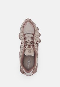Nike Sportswear SHOX TL - Sneakers - pumice/night maroon/plum eclipse