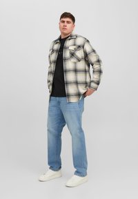 Jack & Jones EEDDIE  - Camisa - brown/green