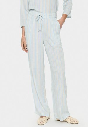Pantalons rayés bleu clair et jaune avec une taille à cordon, dotés de poches latérales et d'une coupe décontractée. Fabriqués en tissu doux et respirant.