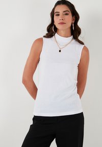 LELA Top - white