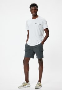 Koton Shorts - grey