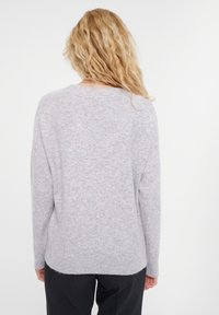 Thumbnail Image 3