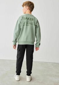 Baker by Ted Baker REGULAR FIT - SET - Sweatshirt - green