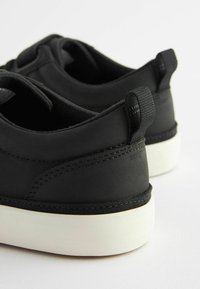 Next Baskets basses - black