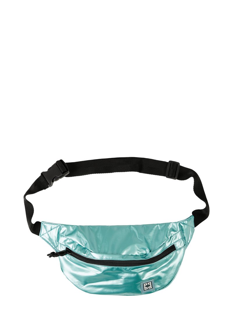 Turkusowa nerka wykonana z błyszczącego materiału, z czarnym regulowanym paskiem i zamykaną na zamek kieszenią z przodu. Logo widoczne z przodu.