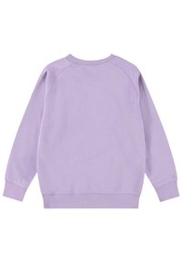 Felpa lavanda con design minimalista; presenta maniche lunghe, scollo rotondo e polsini a costine. Texture liscia, senza loghi o motivi visibili.