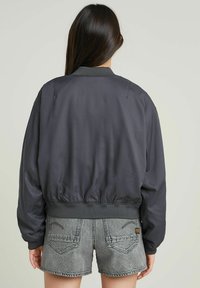 Thumbnail Image 3