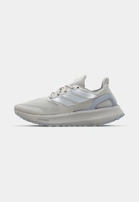 PUREBOOST 5 - Utcai futócipők - off white/silver metallic/halo blue