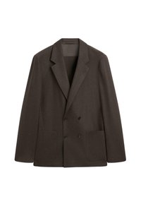 Brązowa dwurzędowa marynarka wykonana z miękkiego, teksturowanego materiału. Posiada wyłogi z nacięciem oraz dwie przednie kieszenie.