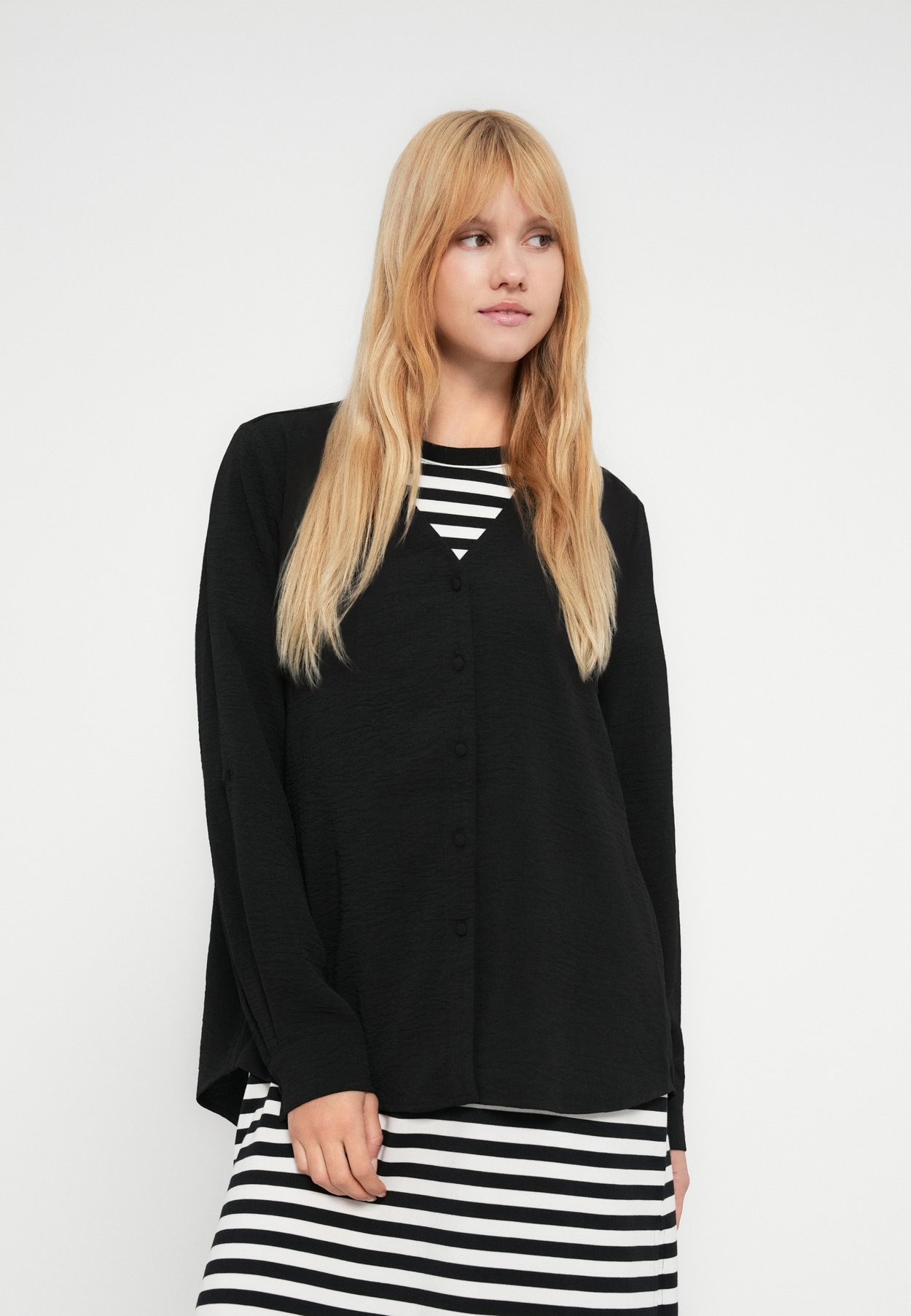 ONLJANA METTE V-NECK
