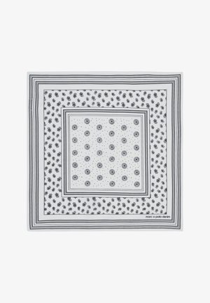 Schwarz-weiß gemusterter quadratischer Schal mit floralen Designs und Streifen, versehen mit einem zentralen, wiederholten Punktmuster. Weicher Textur.