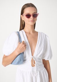 Abercrombie & Fitch PUFF SLEEVE PLUNGE FLOWY - Maxiklänning - brilliant white