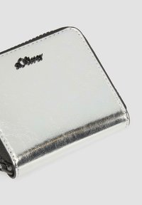 s.Oliver OPTIK - Geldbörse - silber