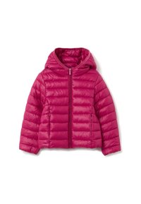 Giacca a vento in rosa brillante con chiusura a zip, cappuccio e design trapuntato. Presenta cuciture orizzontali e una texture liscia.