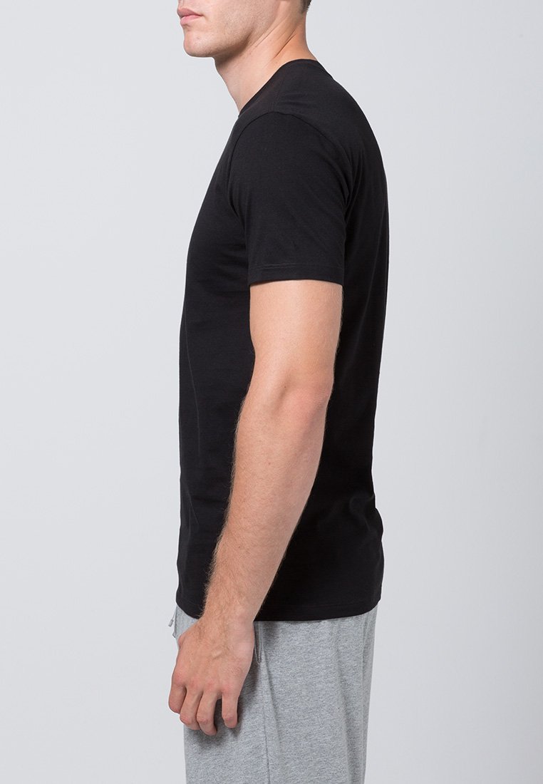 pack of black polo t shirts