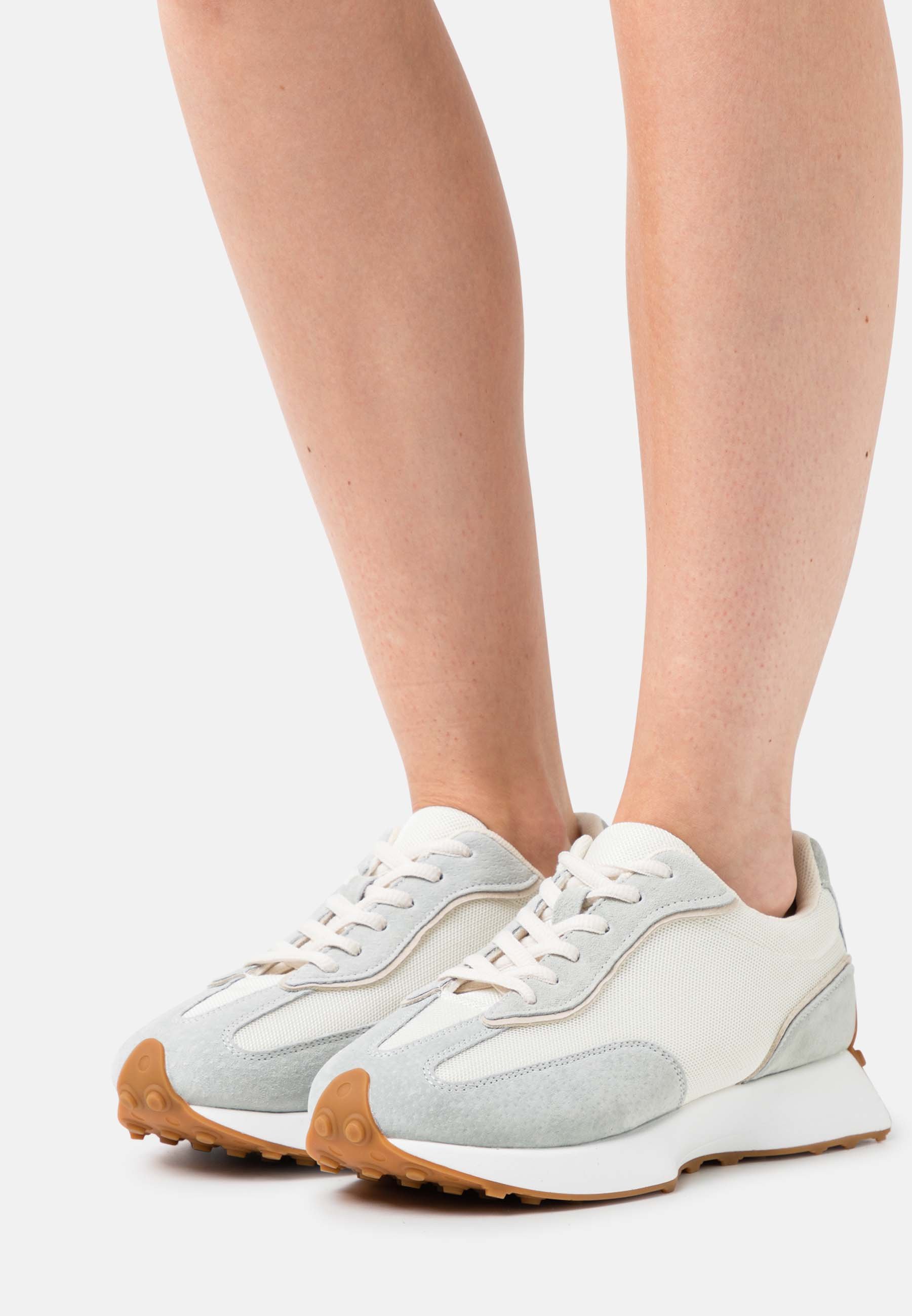 structured trainers womens