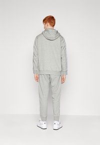 Thumbnail Image 6