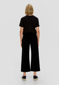 s.Oliver CULOTTE IN QUALITÄT - Broek - schwarz