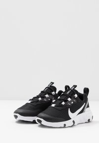 nike sportswear renew 55
