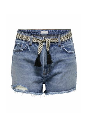 Niebieskie szorty dżinsowe z postrzępionymi brzegami, z plecionym paskiem z czarnymi frędzlami. Zawierają przednie kieszenie i zniszczone detale.
