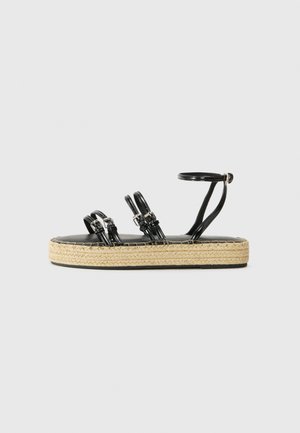 Loafers - black patent