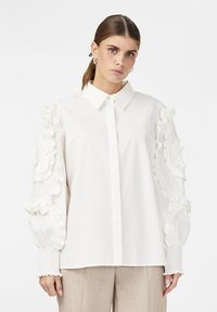 Unselected, star white