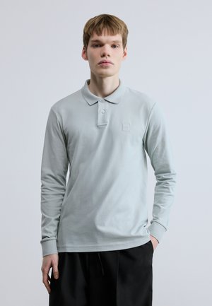 PASSERBY - Polo - silver-coloured