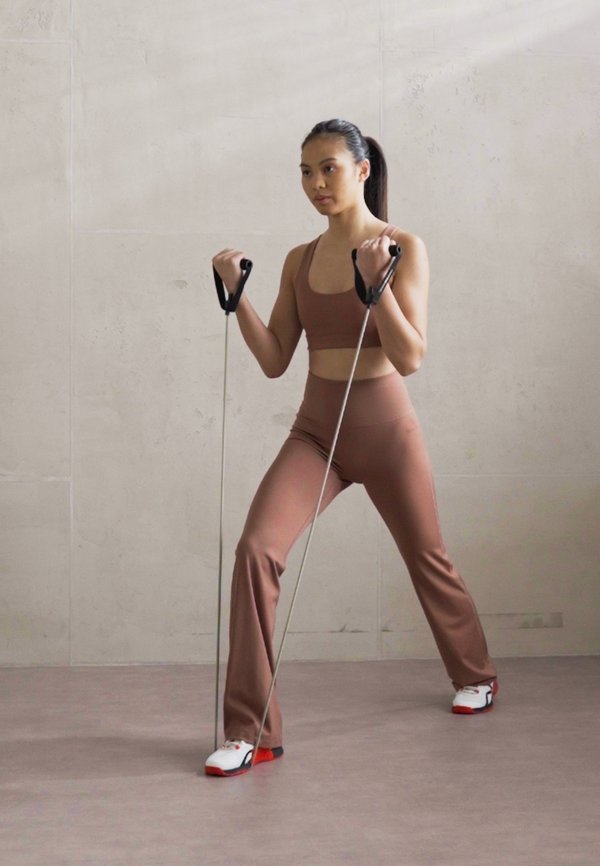 SOFT RACERBACK - Medium support sports bra - nutmeg2