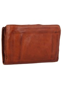 Portafoglio in pelle marrone di forma rettangolare, con cuciture visibili lungo i bordi e una texture liscia, leggermente invecchiata.