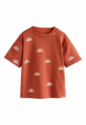 Next, SHORT SLEEVE ALL OVER PRINT  - T-shirt print - rust red sun