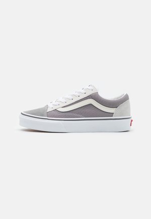 Sneakers - grey