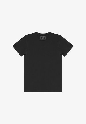 Czarny t-shirt z krótkim rękawem wykonany z lekkiego materiału. Posiada okrągły dekolt oraz prosty, klasyczny krój bez widocznych wzorów czy nadruków.