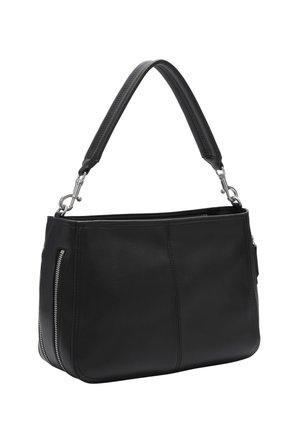 Czarna skórzana torebka o zdefiniowanym kształcie, z haftowanymi detalami i boczną kieszenią na zamek. Pasek jest gładki z metalowymi akcentami.