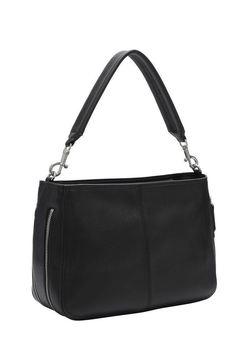 Czarna skórzana torebka o zdefiniowanym kształcie, z haftowanymi detalami i boczną kieszenią na zamek. Pasek jest gładki z metalowymi akcentami.