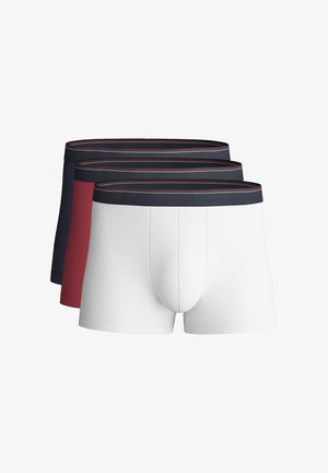 Dreierpack Herren-Boxershorts in Weiß, Rot und Marineblau mit schwarzen elastischen Bündchen, die einen dünnen roten Streifen aufweisen.